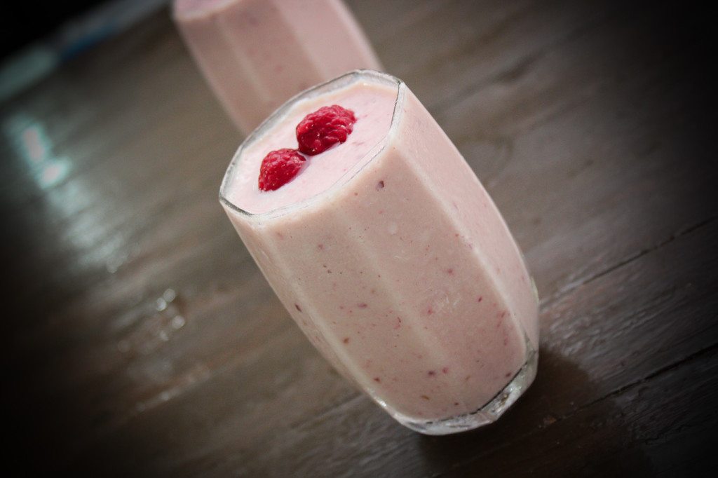 Mixed Berries and Banana Smoothie Maya