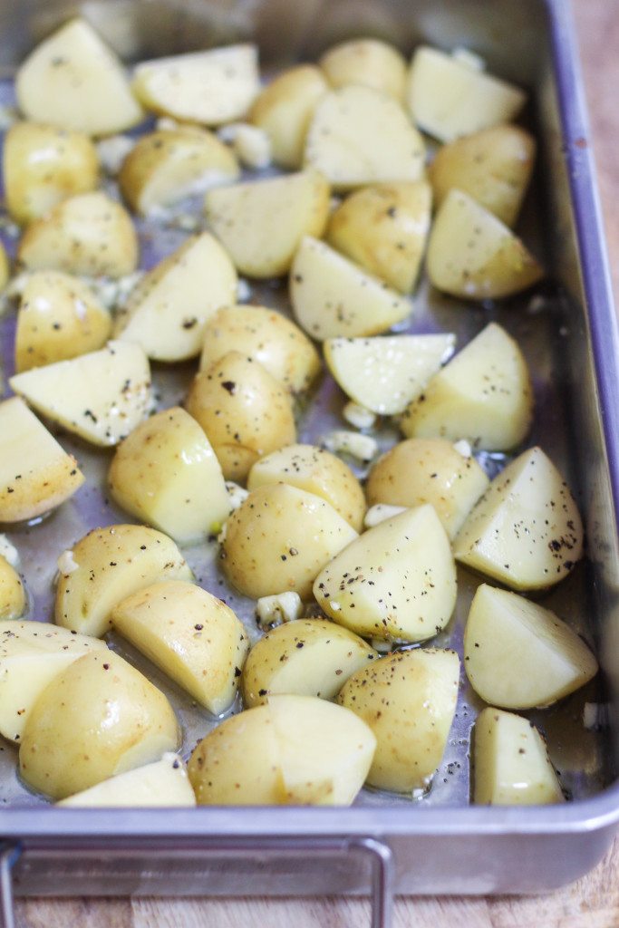 Delicious Garlic Roasted Potatoes